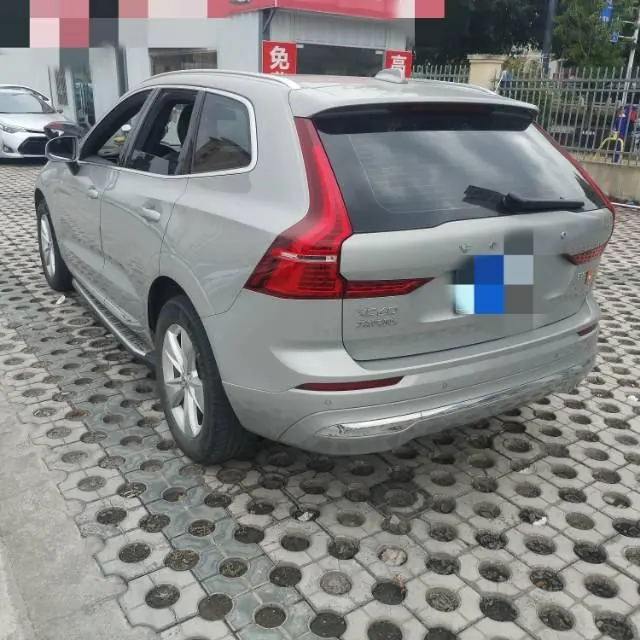 Volvo 2022 XC60 48V 2.0T B5 4-wheel-drive Zhiyi Deluxe Edition Automatic Gear 7
