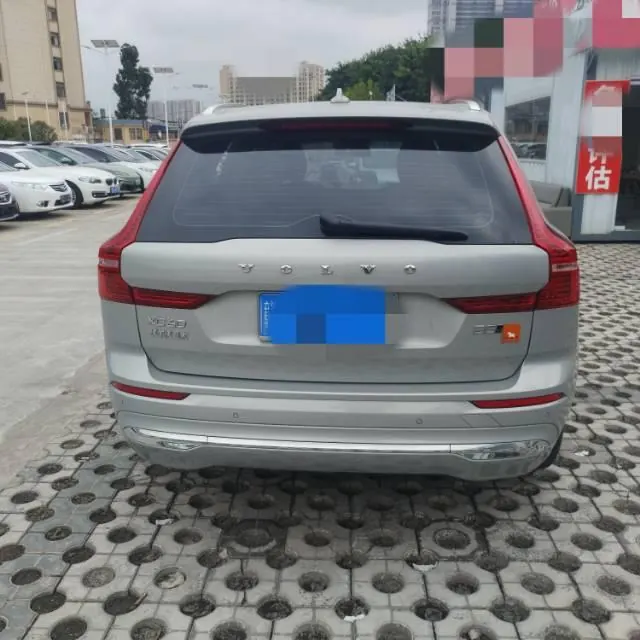 Volvo 2022 XC60 48V 2.0T B5 4-wheel-drive Zhiyi Deluxe Edition Automatic Gear 8
