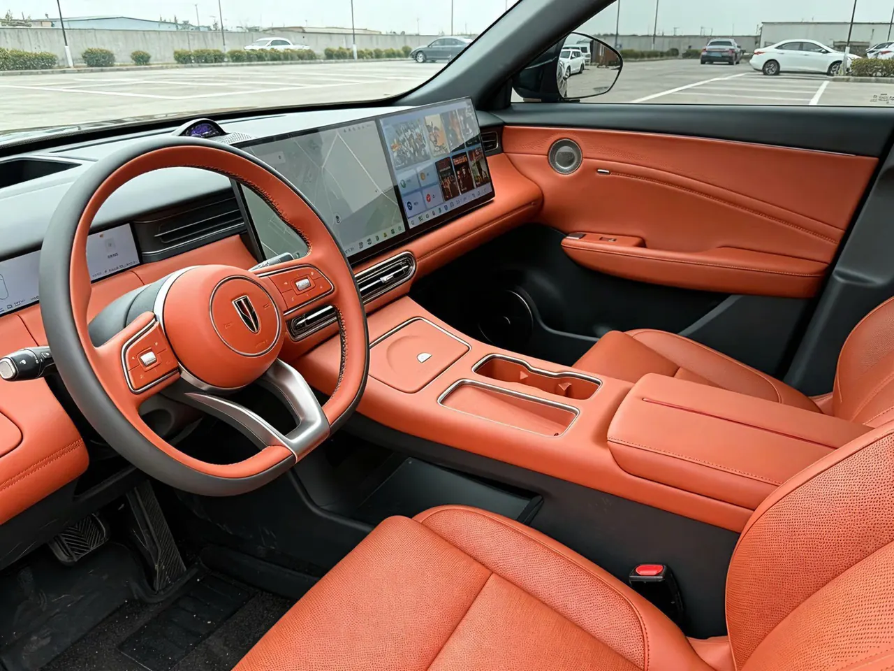 HongQi 2026 HS6 PHEV 1.5T 240 Smart Hybrid Automatic Gear 4