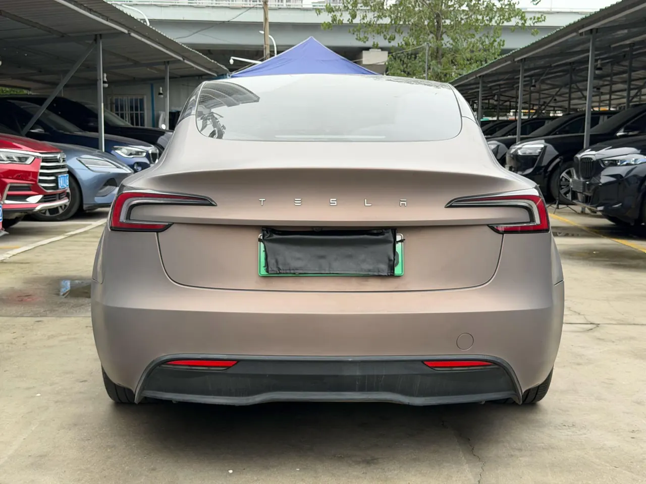 Tesla 2022 Model 3 rear-wheel drive version of automatic transmission 8
