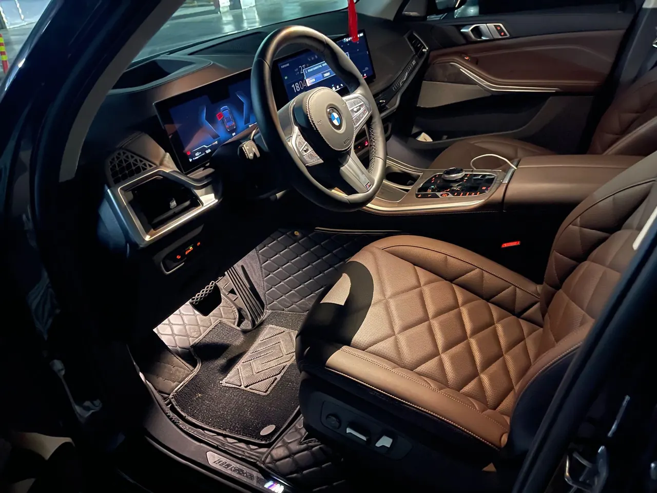 BMW 2023 X5 xDrive30Li 48V 2.0T exclusive m sports obsidian night suit automatic gear 4