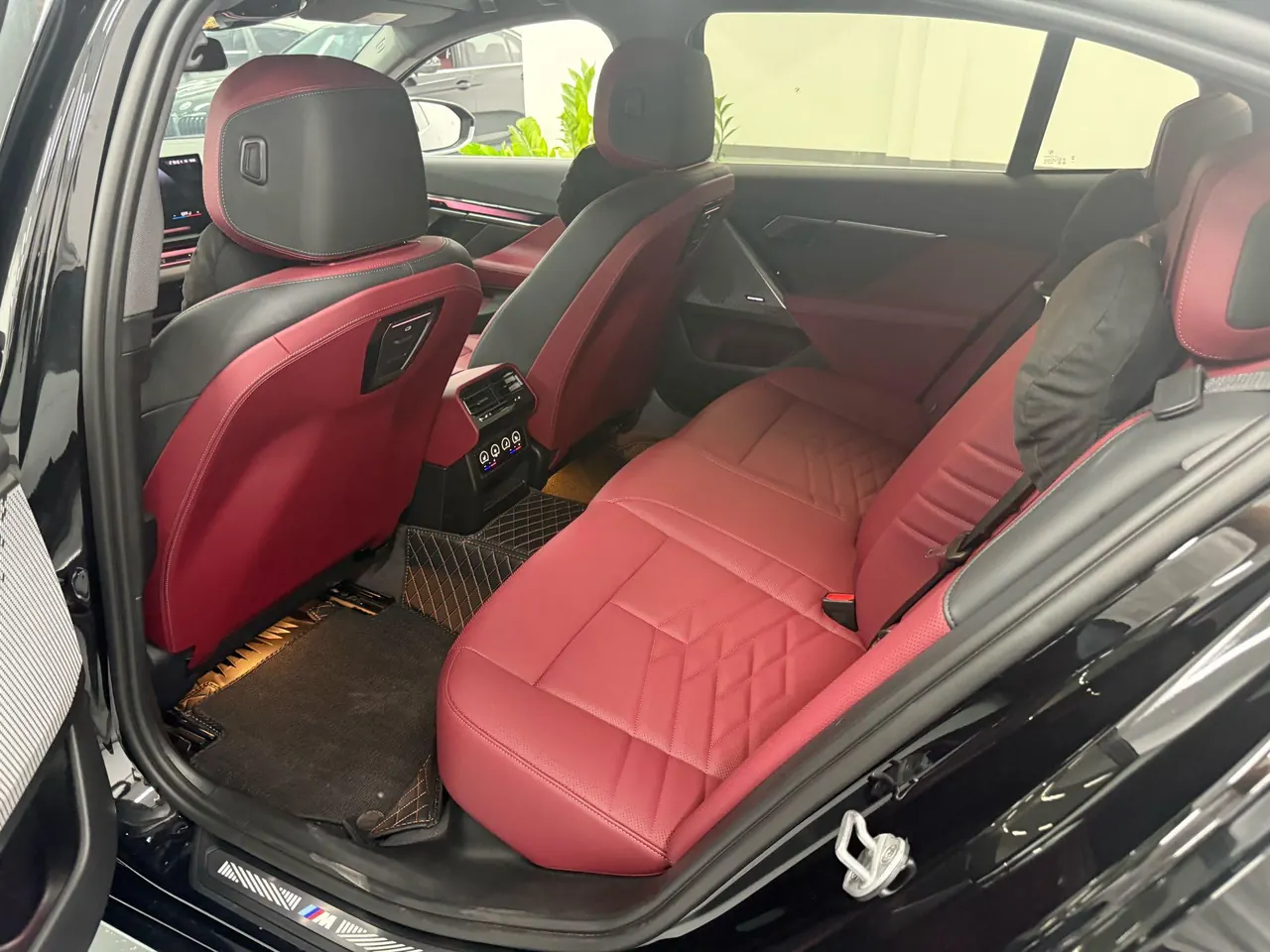 BMW 5 Series 2026 model 530Li 48V 2.0T Leading Edition M Sport Package Automatic 3