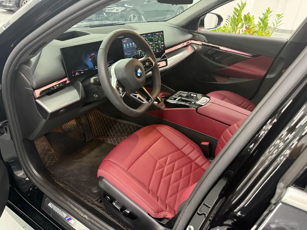 BMW 5 Series 2026 model 530Li 48V 2.0T Leading Edition M Sport Package Automatic 4
