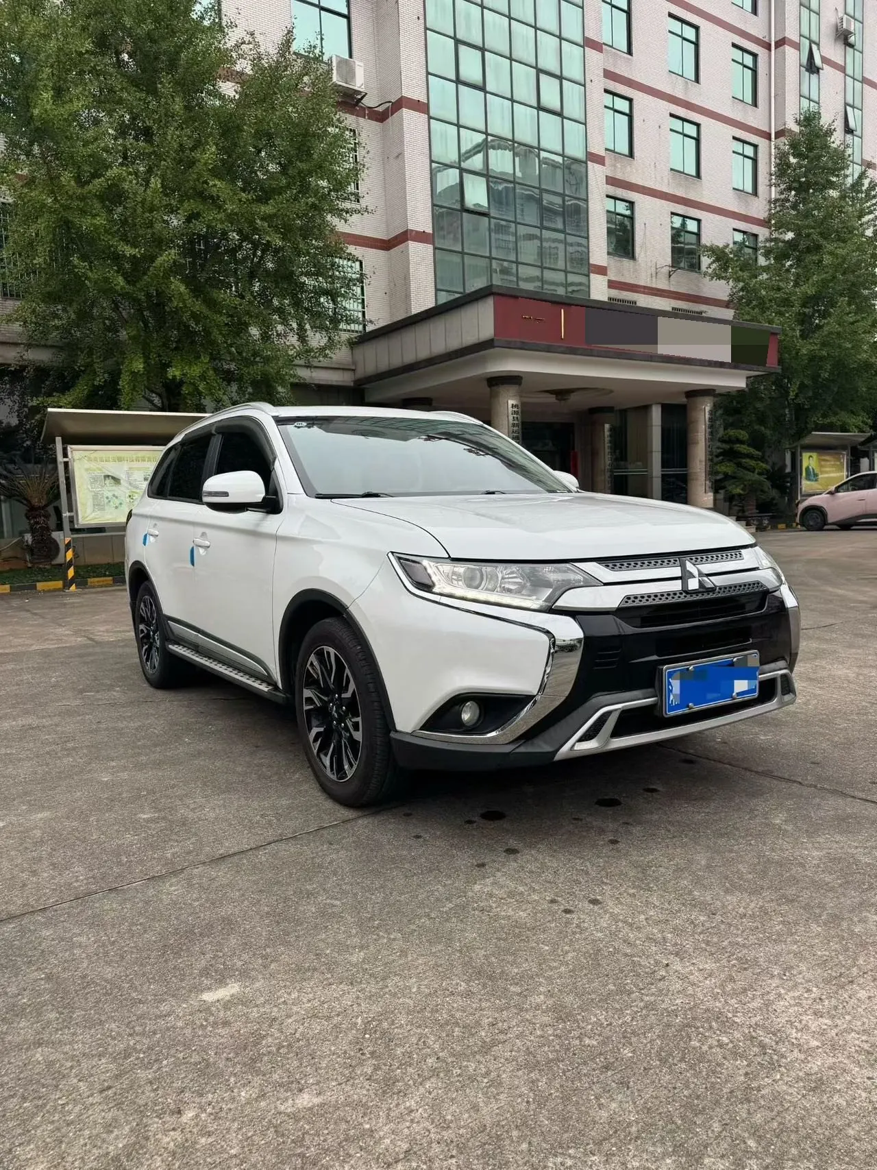Mitsubishi 2020 Outlander 2.0 Stepless Two-Drive Enjoy Edition 5-seat Automatic Gear 3