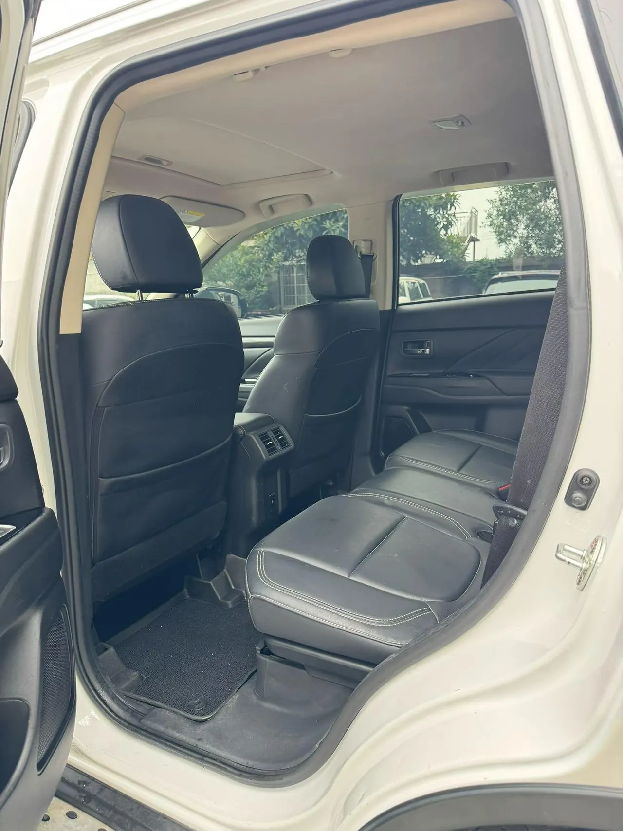 Mitsubishi 2020 Outlander 2.0 Stepless Two-Drive Enjoy Edition 5-seat Automatic Gear 8