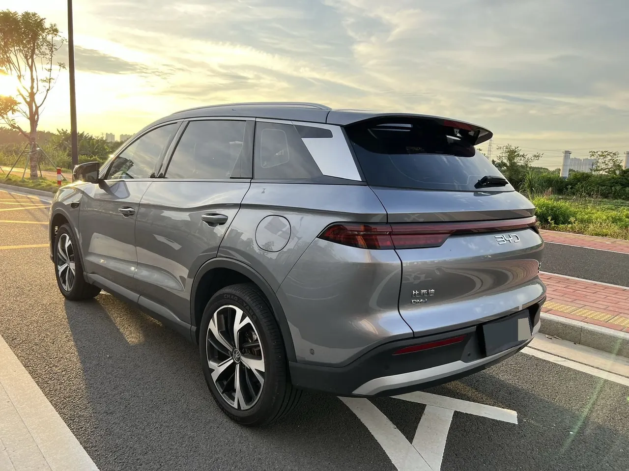 BYD Song Pro New Energy 2026 Song Pro DM-i 1.5 Stepless 133KM Excellent Automatic Gear 7