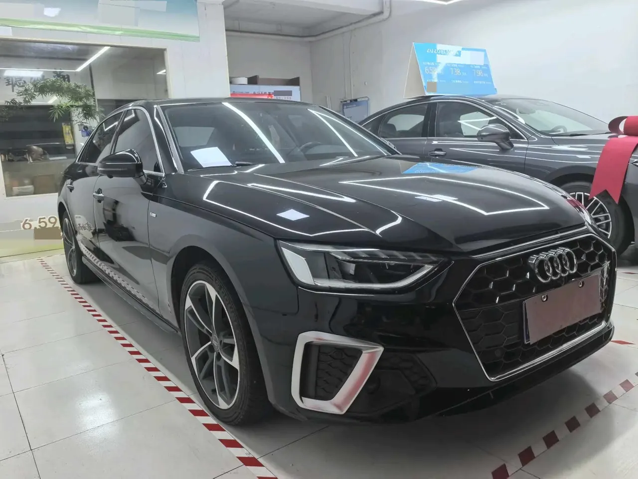 Audi 2020 A4L 2.0TFSI 40TFSI Deluxe Dynamic Automatic 3