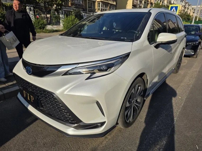 Open image lightbox: Toyota 2023 Grevia HYBRID 2.5 Stepless Premium PLUS Edition Automatic Gear