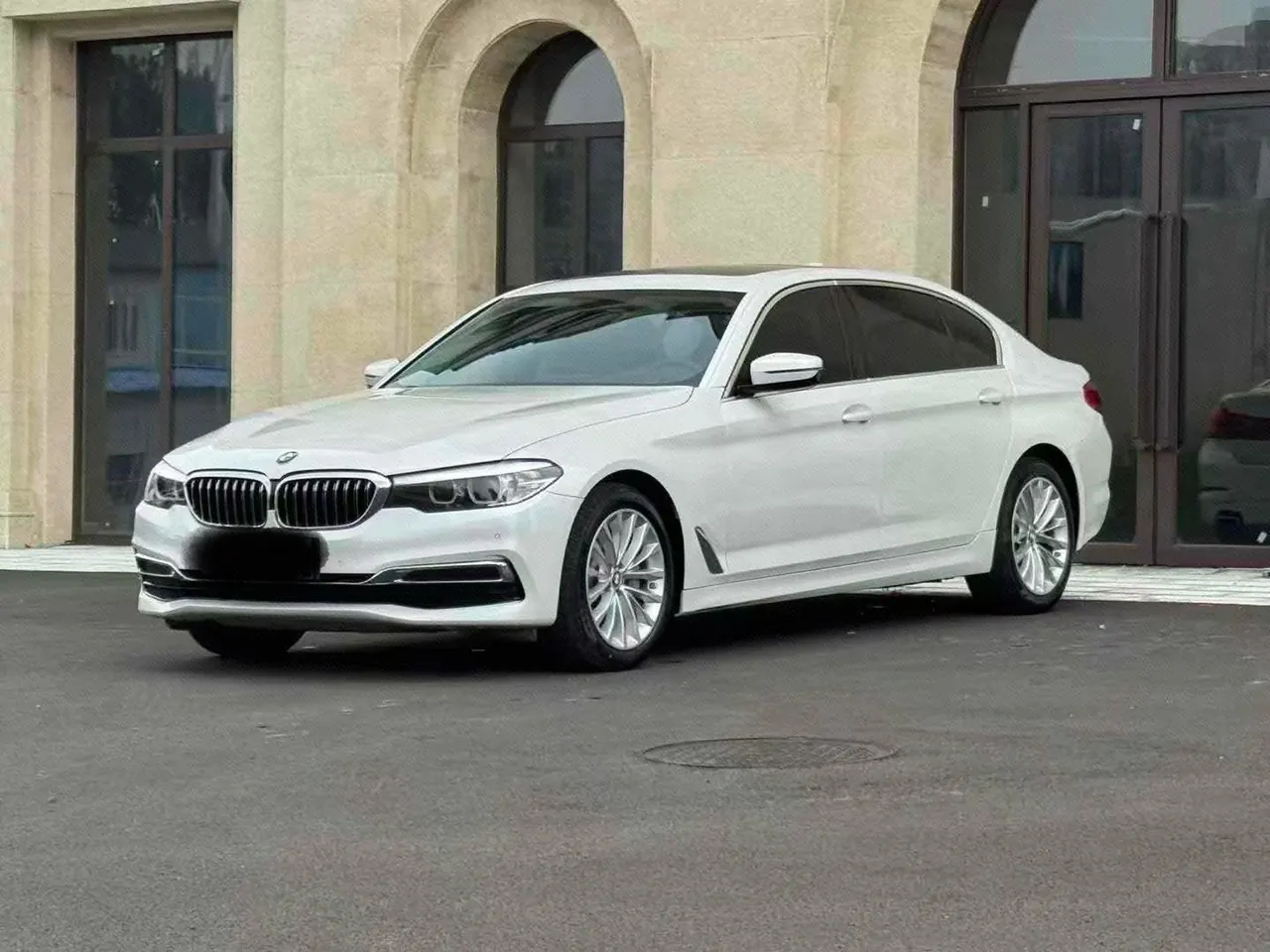 Open image lightbox: BMW 5 Series 2020 530Li 2.0T Leading Luxury Suit Automatic Gear