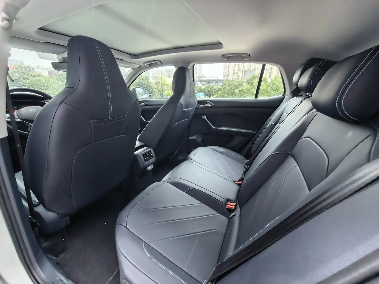 Volkswagen 2026 Tuyue Xinrui 1.5TSI 300TSI Sharp Enjoy Edition Automatic Gear 5