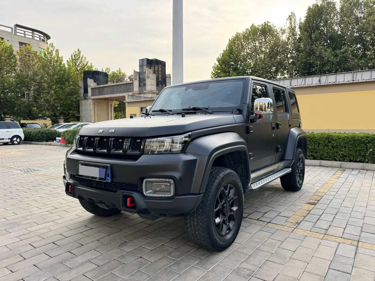 Открыть галерею: Beijing 2021 BJ40 2.3T Four-wheel Drive Blade Hero Edition Extreme Automatic Gear