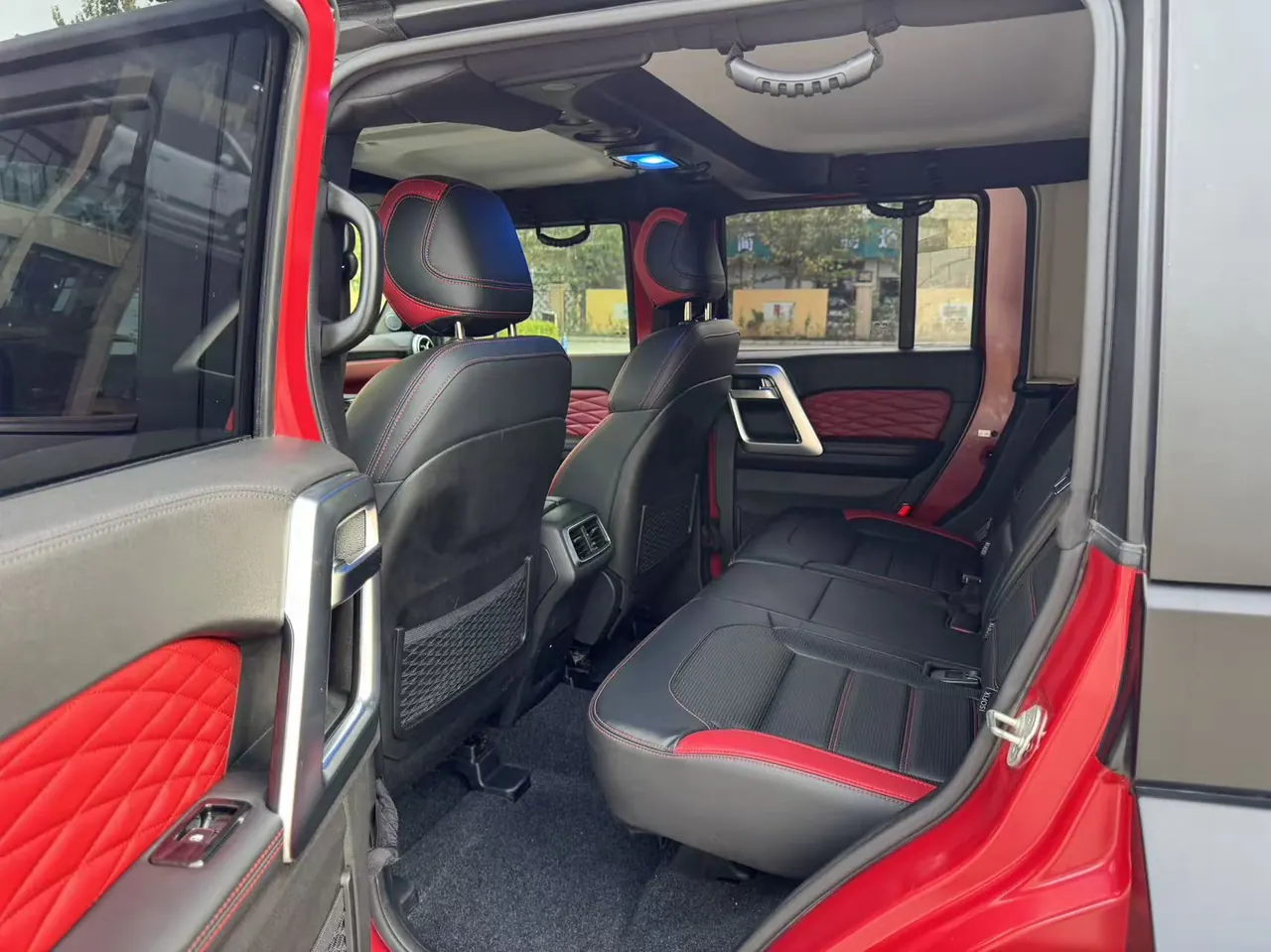 Beijing 2021 BJ40 2.3T Four-wheel Drive Blade Hero Edition Extreme Automatic Gear 9