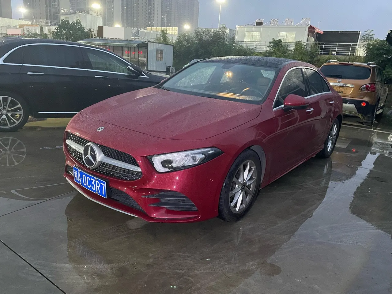 Открыть галерею: Mercedes Benz Class A 2021 A 200 L 1.3T Fashion Automatic Gear
