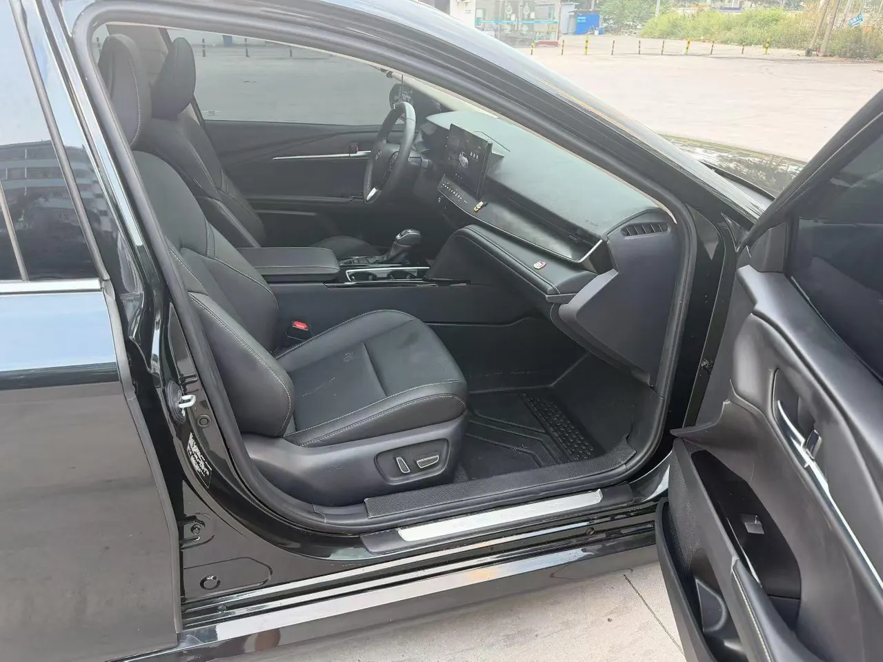 Toyota 2026 Camry Dual Engine 2.0HGVP Stepless Deluxe Automatic Gear 7