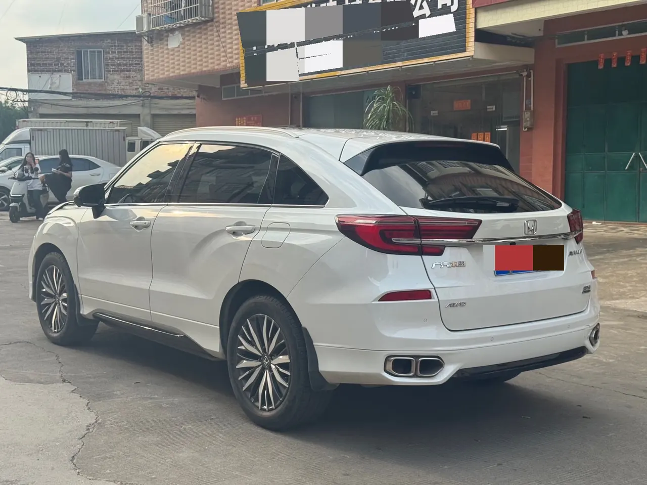 Honda 2020 crown road 2.0T 370TURBO four-wheel drive exclusive edition two-color automatic gear 7