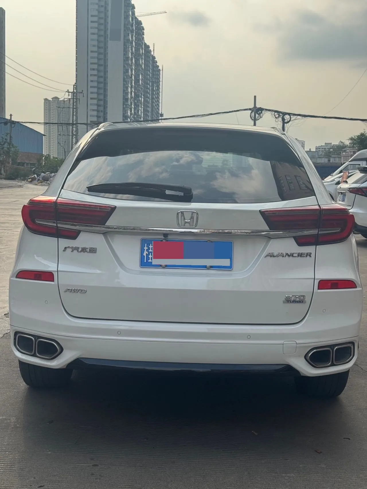 Honda 2020 crown road 2.0T 370TURBO four-wheel drive exclusive edition two-color automatic gear 8