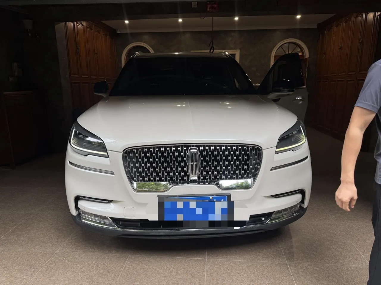 Lincoln 2020 Aviator 3.0T V6 4-wheel Drive Premium Edition Automatic Gear 3