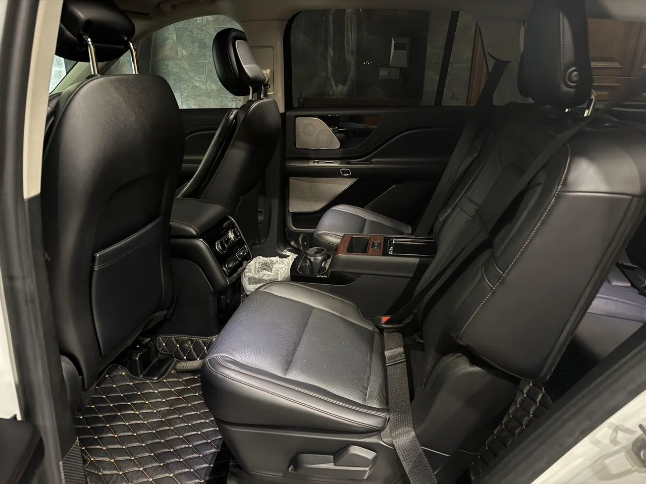 Lincoln 2020 Aviator 3.0T V6 4-wheel Drive Premium Edition Automatic Gear 5