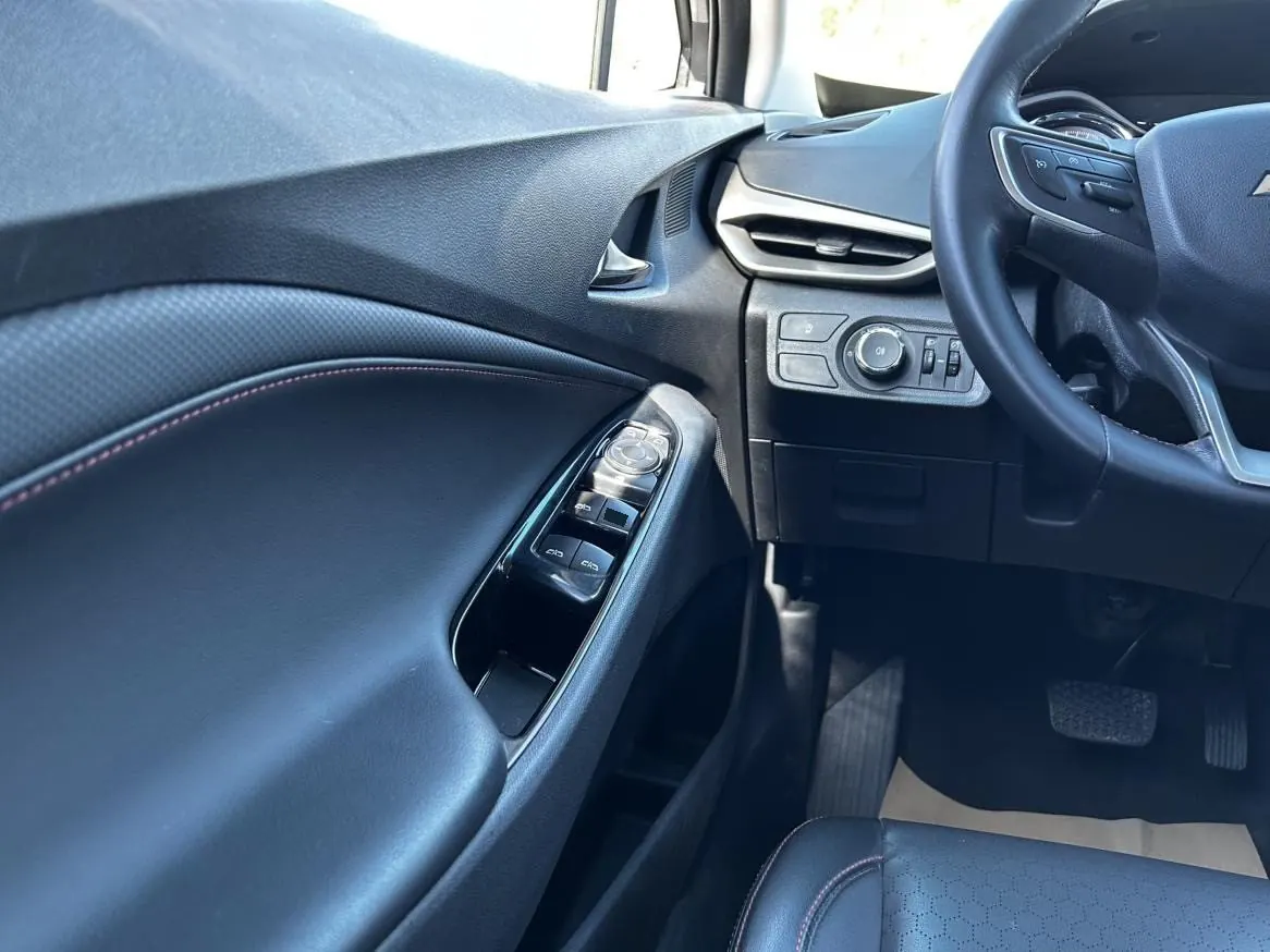 Chevrolet 2020 Volando 48V 1.3T Redline 530T Yao Xiang Edition (52) Automatic Gear 17