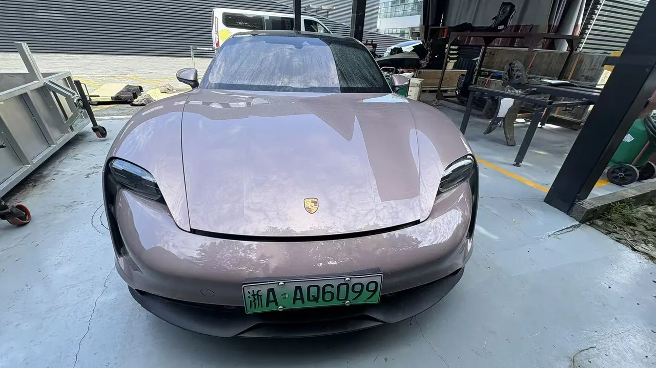 Porsche Taycan (Imported) 2020 Taycan Taycan Automatic 3