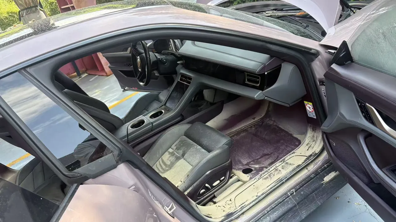 Porsche Taycan (Imported) 2020 Taycan Taycan Automatic 5