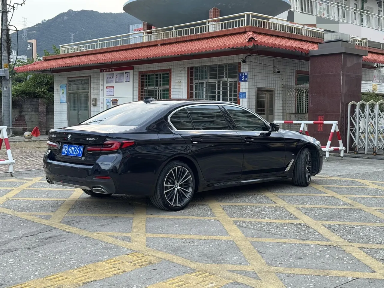 BMW 5 Series 2021 530Li 2.0T Leading M Sports Suit Automatic Gear 9
