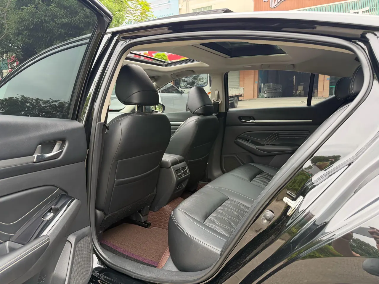 Nissan 2022 Teana 2.0 stepless XL-Upr premium version automatic gear 4