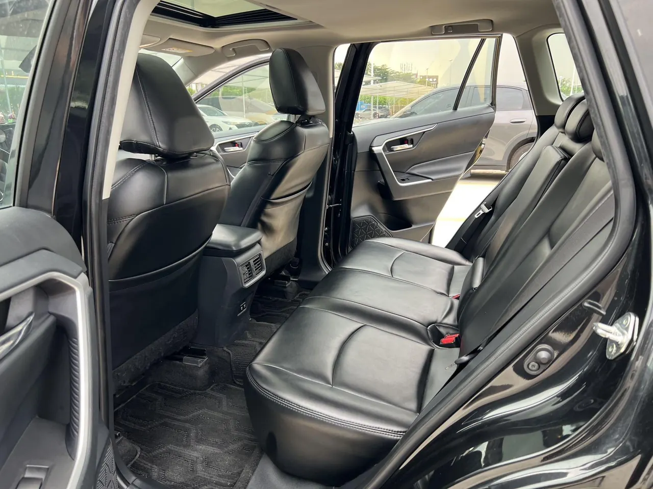 Toyota 2020 RAV4 Rongbo 2.0 Stepless Two-Drive Fashion Edition PLUS Automatic Gear 6