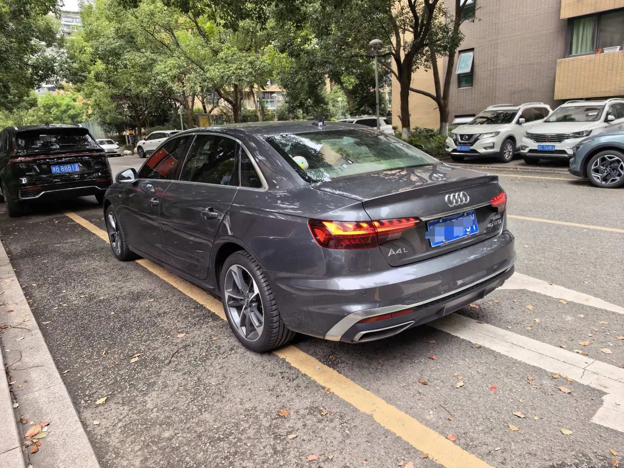 Audi 2020 A4L 2.0TFSI 40TFSI Fashion Dynamic Automatic 3