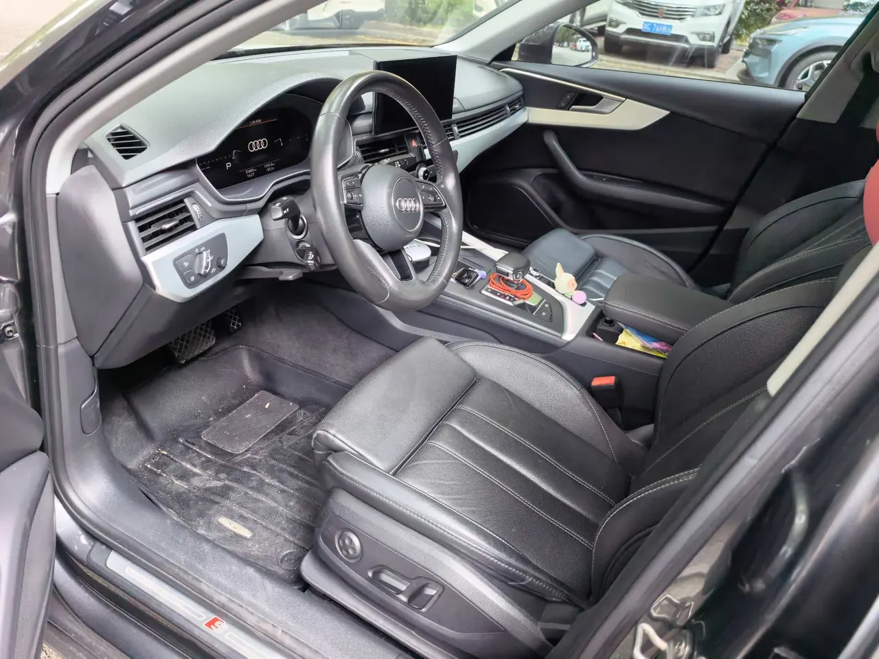 Audi 2020 A4L 2.0TFSI 40TFSI Fashion Dynamic Automatic 5