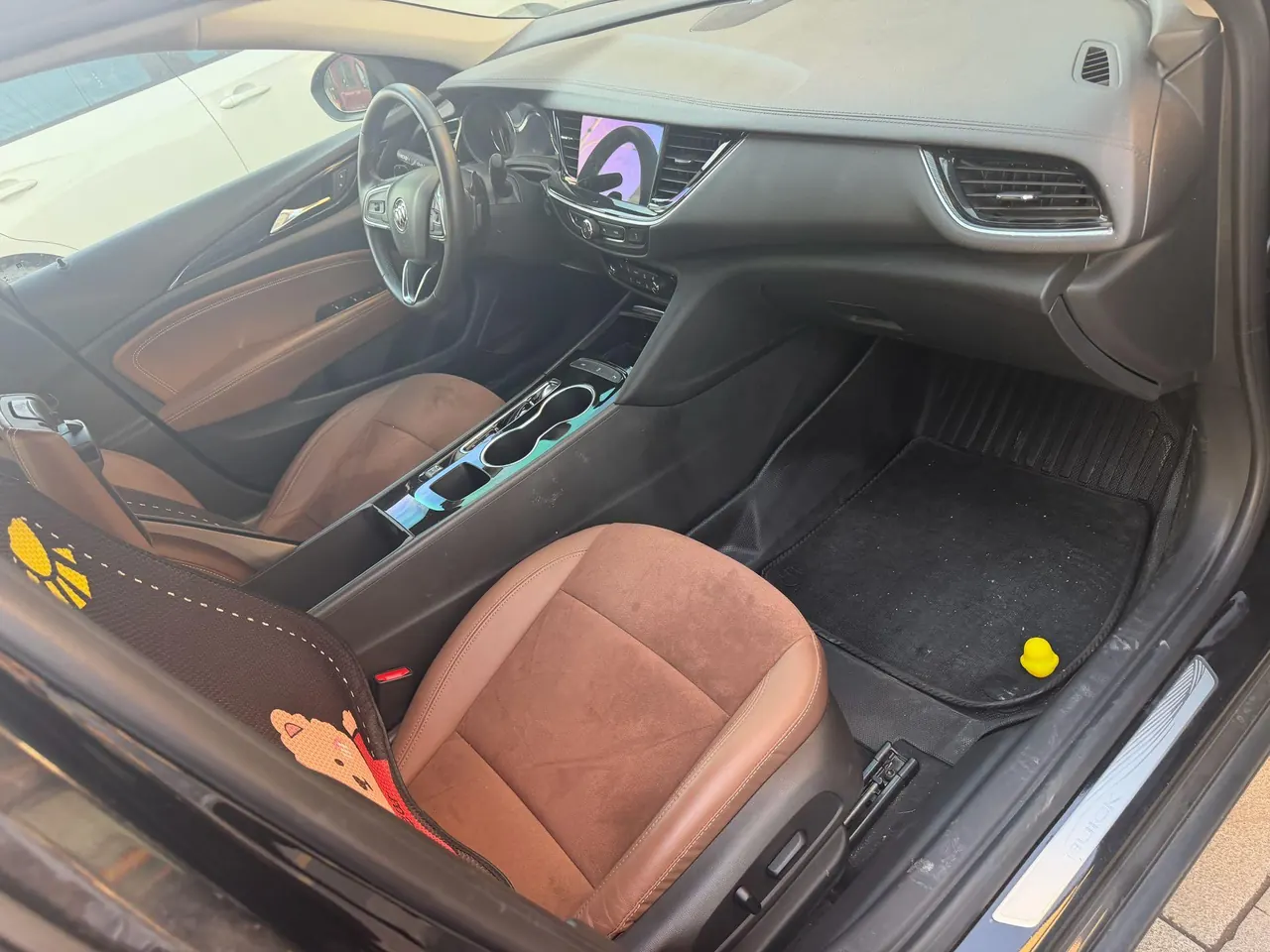 Buick 2020 Regal 1.5T 552T Luxury Automatic Gear 3