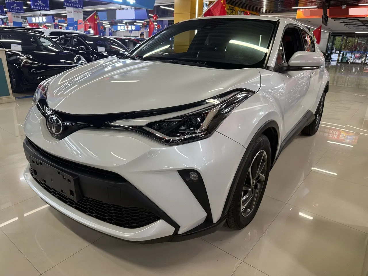 Open image lightbox: Toyota 2022 C- HR 2.0 stepless leading version of automatic gear