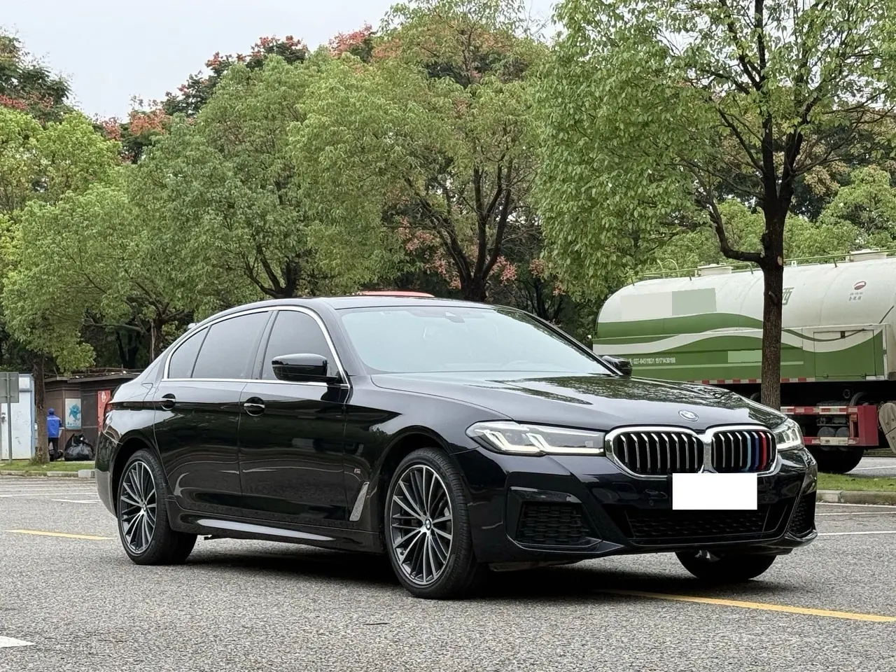BMW 5 Series 2022 530Li 2.0T Leading M Sports Suit Automatic Gear 3