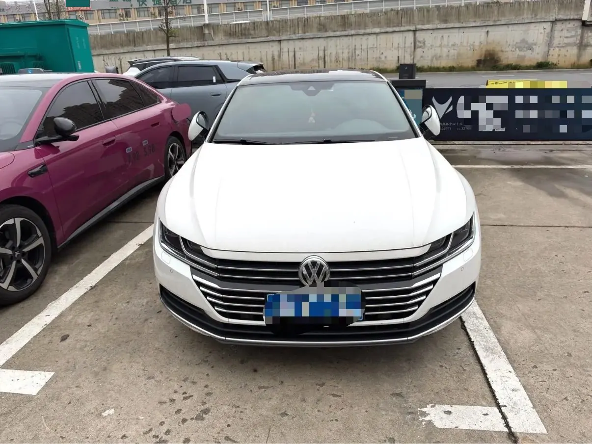 Volkswagen 2020 CC 2.0TSI 330TSI beauty version of automatic gear 2
