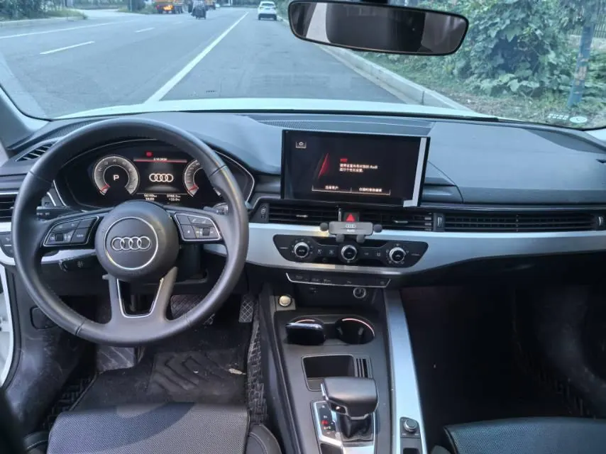 Audi 2020 A4L 2.0TFSI 35TFSI Fashion Dynamic Automatic 7