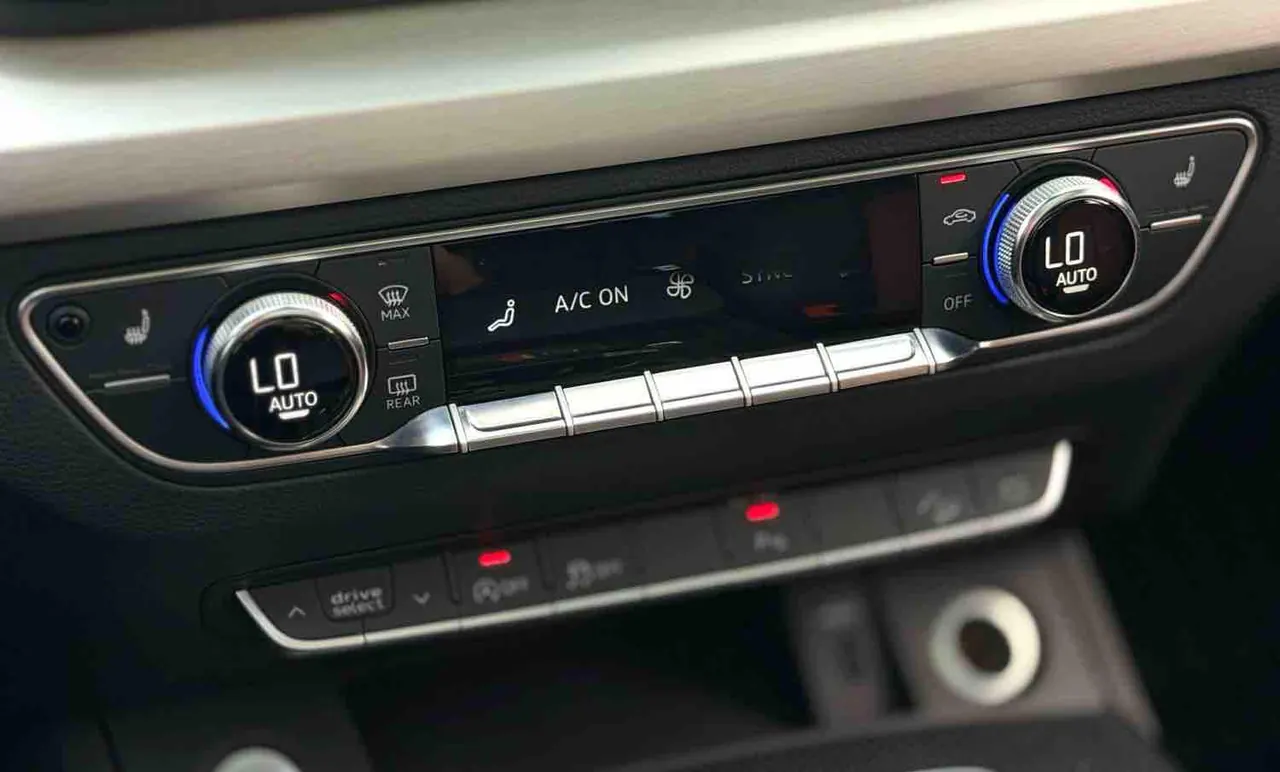Audi 2020 Q5L 2.0TFSI 40TFSI Rongxiang Fashion Automatic 12
