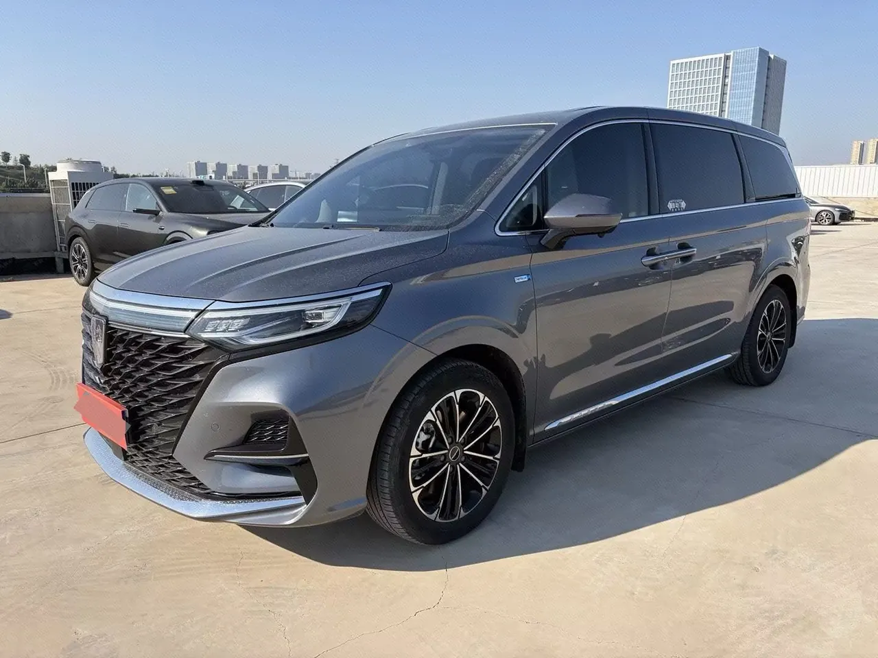 Open image lightbox: Roewe 2022 iMAX8 2.0TGI 400TGI Ultimate Automatic Gear