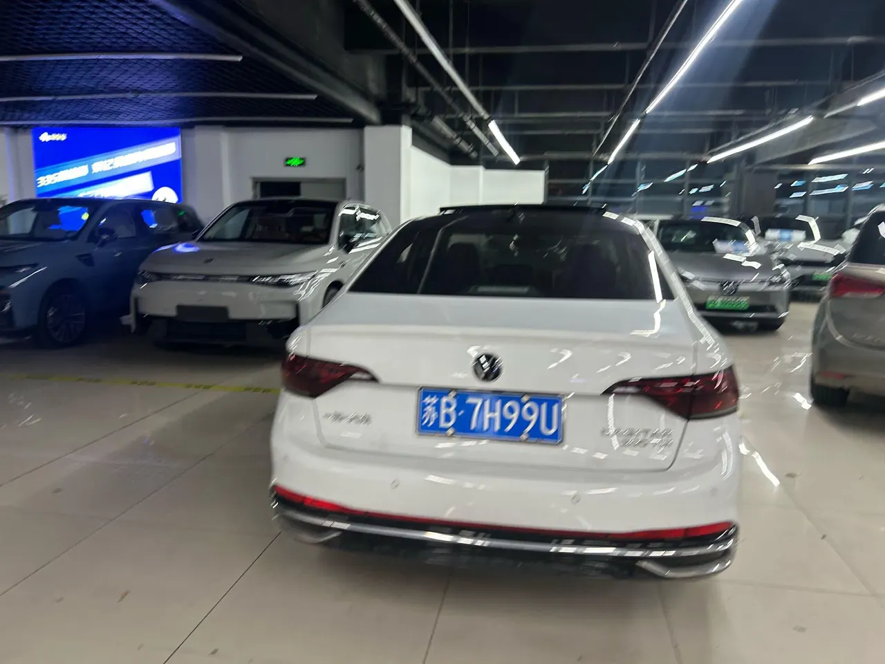 Volkswagen 2022 Sagittarius 1.2TSI 200TSI Exceed Edition Automatic Gear 3
