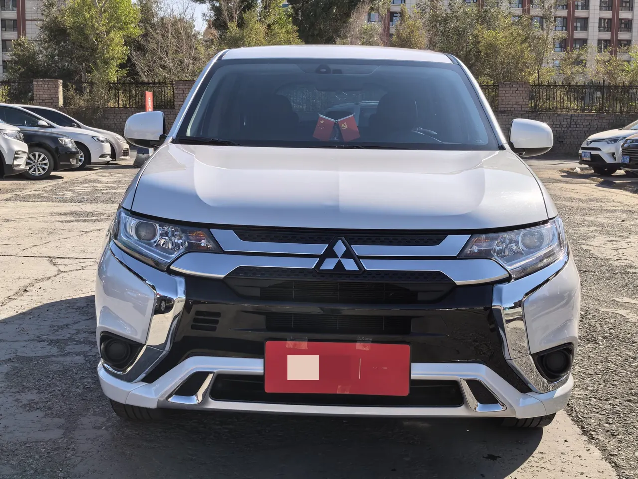 Mitsubishi 2021 Outlander 2.0 Stepless Two-Drive Smooth Edition 5-seat (Changed) Automatic Gear 2