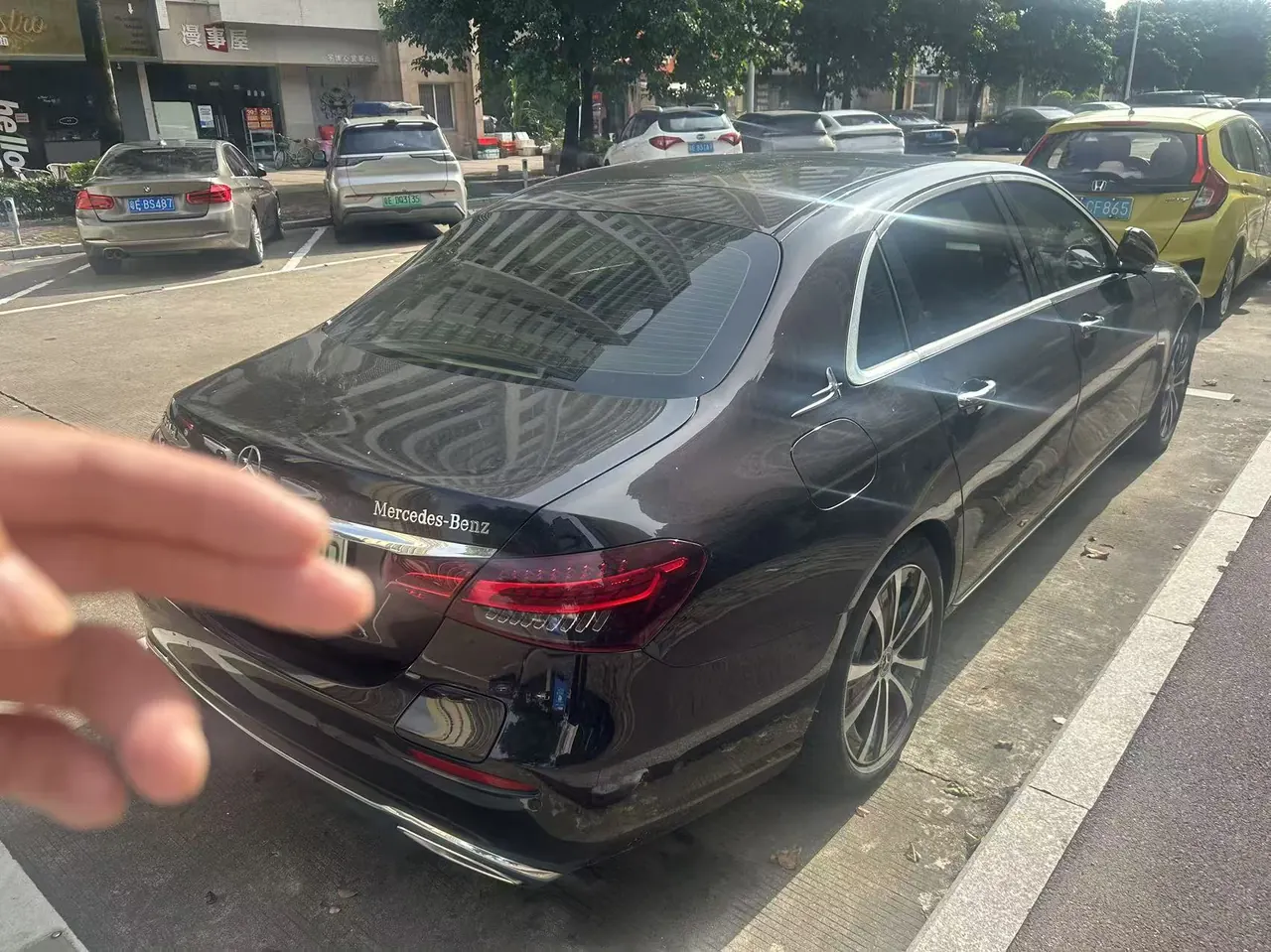 Mercedes Benz Class E New Energy 2021 E 350 e L 2.0T Automatic Gear 3
