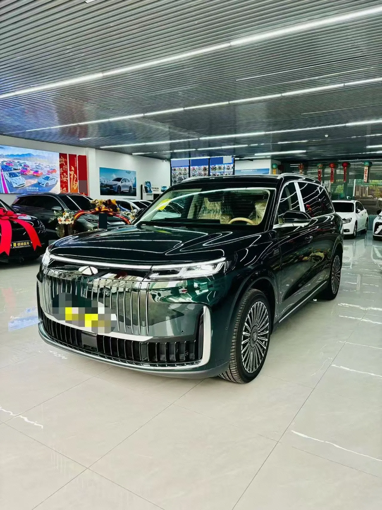 Open image lightbox: Chery 2026 Fengyun T 11 220 Rear Drive Dual IMAX Cinema Edition Automatic Gear
