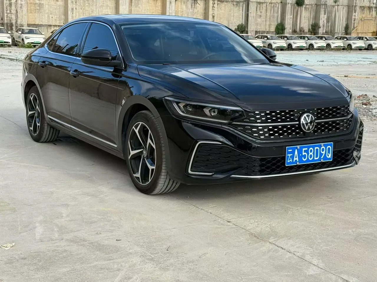 Volkswagen 2026 Passat 2.0TSI 330TSI outstanding star elite edition automatic gear 2