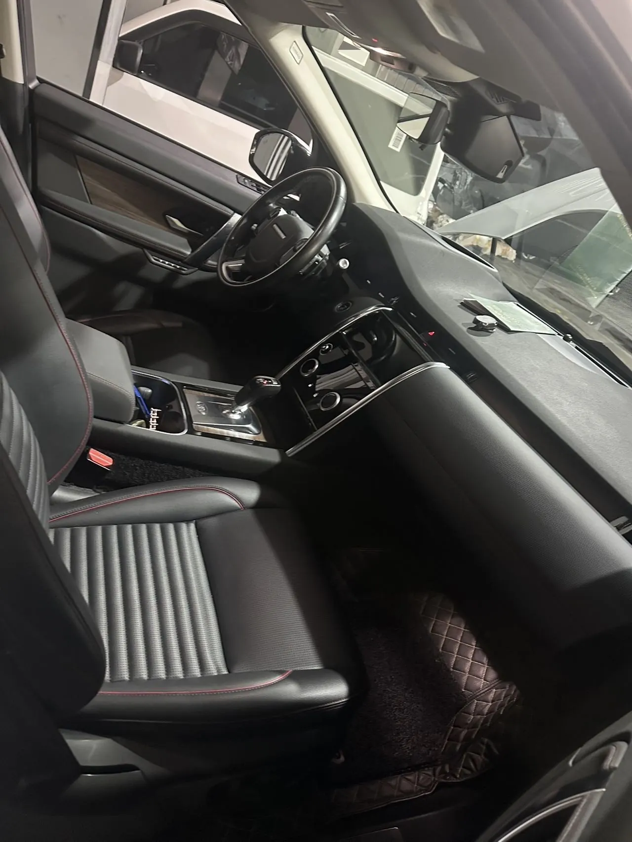 Land Rover 2020 Discovery Sports Edition 48V 2.0T 249PS R-Dynamic SE Performance Technology Edition 5-seat Automatic Gear 3