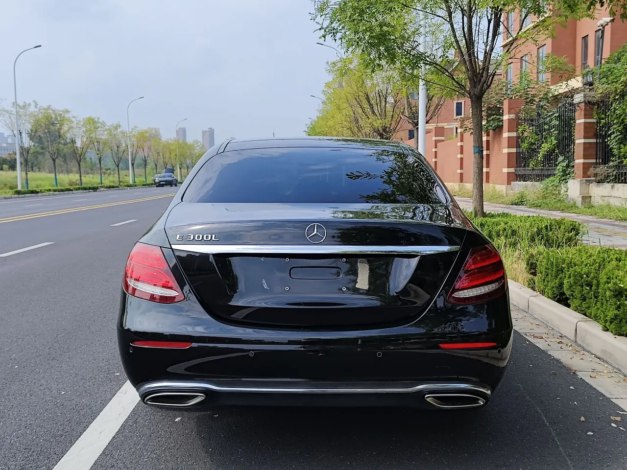 Mercedes Benz E-Class 2020 E 300 L 2.0T Fashion Automatic Gear 5