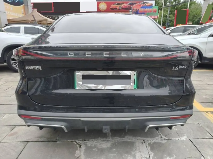 Geely Galaxy 2025 L6 EM-i 1.5 60km sailing version of automatic gear 5