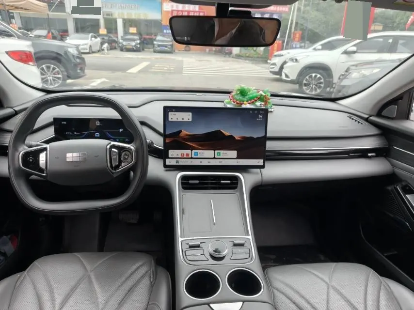 Geely Galaxy 2025 L6 EM-i 1.5 60km sailing version of automatic gear 8
