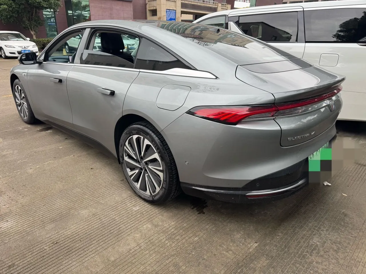 Buick 2026 L7 Luxury to Enjoy Free and unfettered Smart Travel Edition Automatic Gear 6