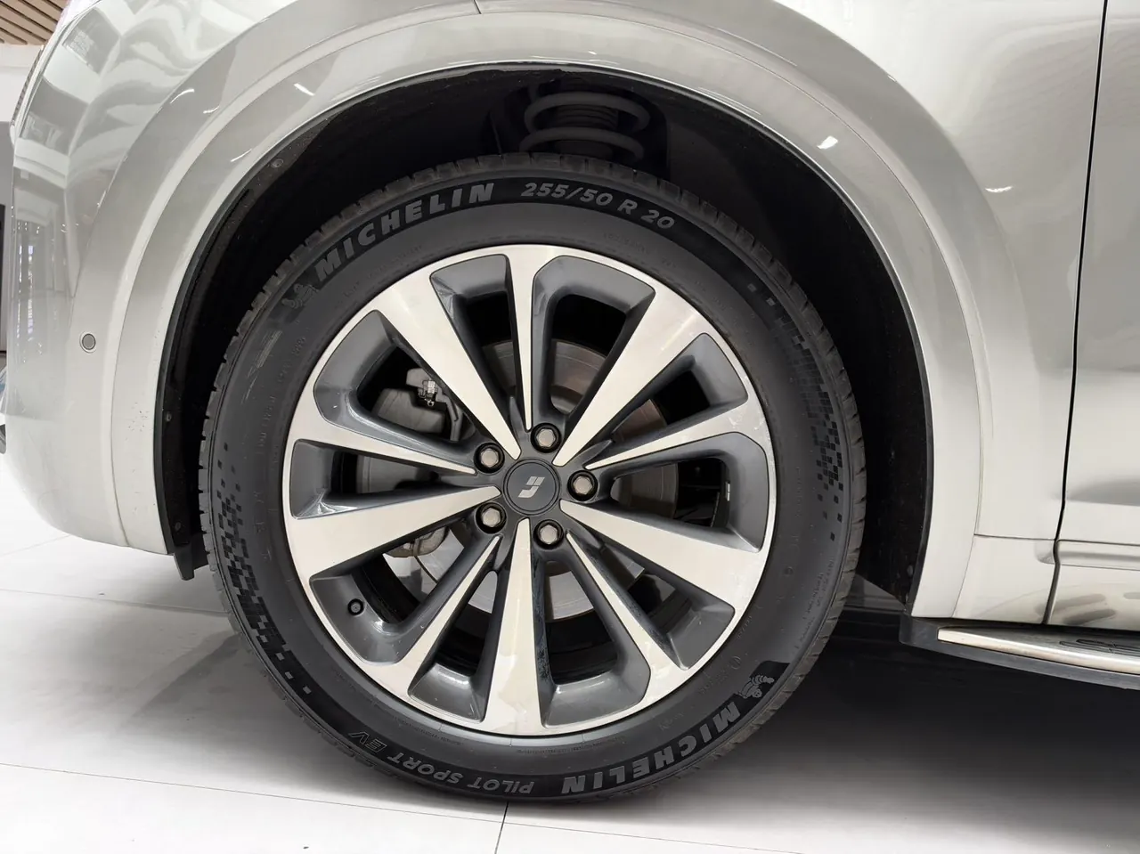 Li 2021 ONE 1.2T extended range 6-seat automatic gear 23