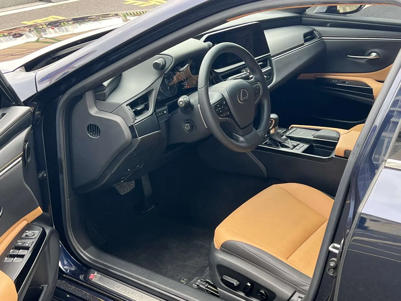 Lexus ES (Imported) 2021 ES200 2.0 Stepless Premium Edition Automatic Gear 3