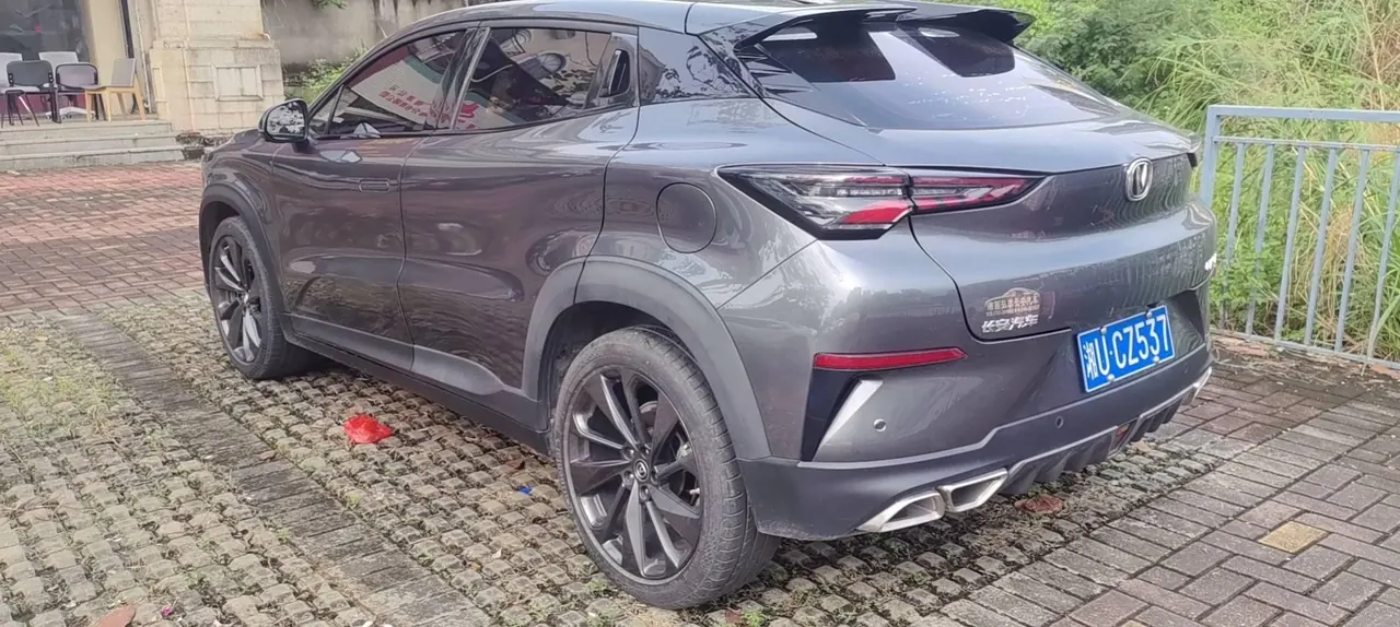 ChangAn 2020 UNI-T 1.5T honorable automatic gear 4